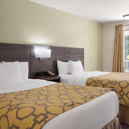 Baymont By Wyndham Kingsland Hotel Bagian luar foto