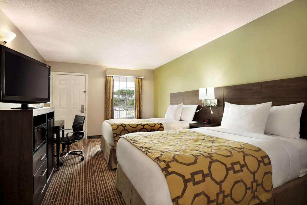Baymont By Wyndham Kingsland Hotel Ruang foto
