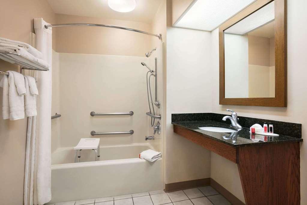 Baymont By Wyndham Kingsland Hotel Ruang foto