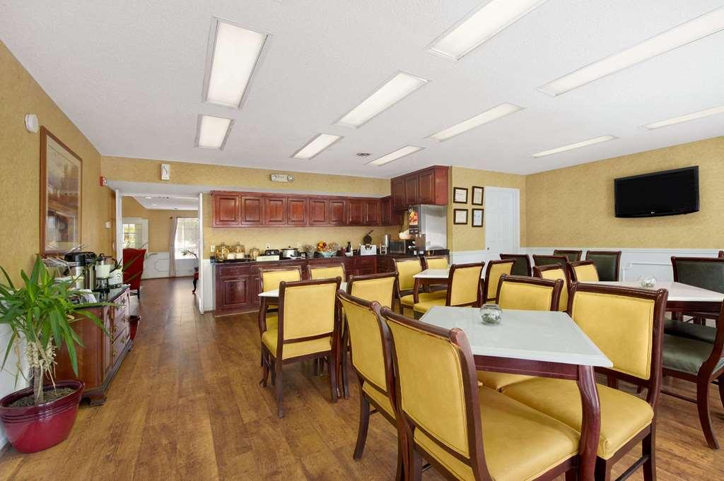 Baymont By Wyndham Kingsland Hotel Restoran foto
