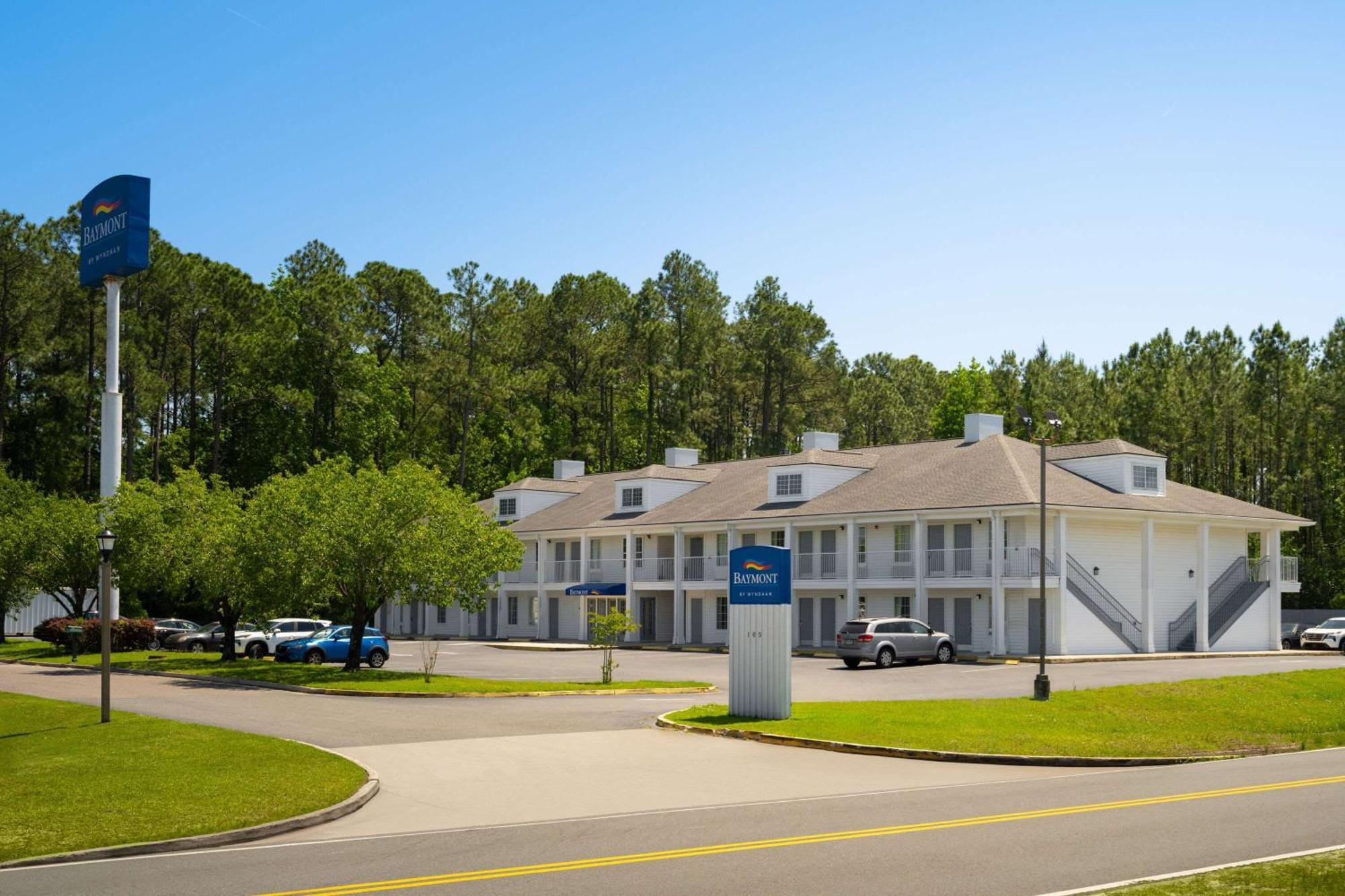 Baymont By Wyndham Kingsland Hotel Bagian luar foto