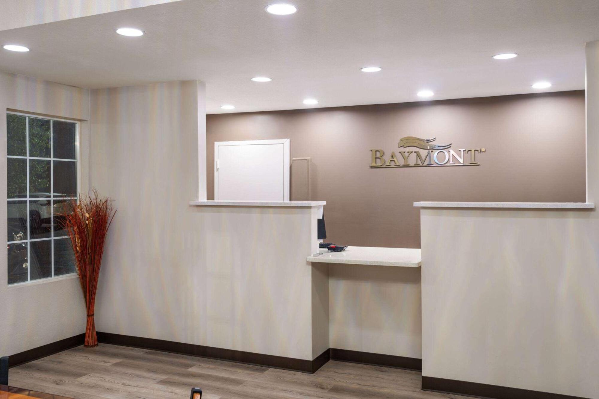 Baymont By Wyndham Kingsland Hotel Bagian luar foto
